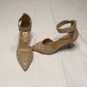 Womens Gemini JG heels with ankle straps and bling size 7